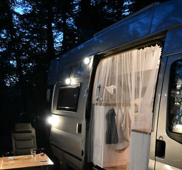 Bombilla portátil con carga solar CHERRY