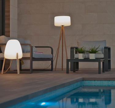 LÁMPARA DE PIE DE DISEÑO CON PATAS DE MADERA CHLOE 140