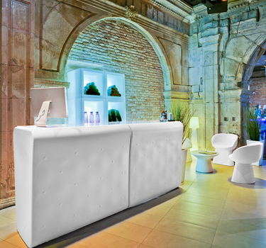 Barra de Bar Recta Iluminada Creta 120 cm.