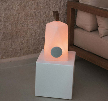 ALTAVOZ PORTÁTIL CON LUZ FARALAY PLAY