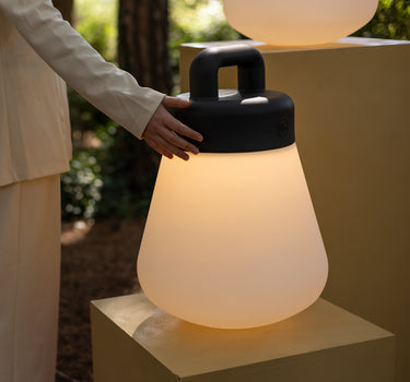 LÁMPARA PORTÁTIL SOLAR MARINO