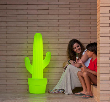 LÁMPARA DE PIE KAKTUS VERDE LIMA