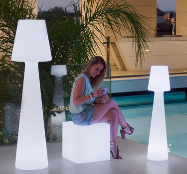 LÁMPARA DE PIE LOLA 200