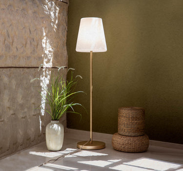 LÁMPARA DE PIE PARA EXTERIOR LOLA SLIM 180