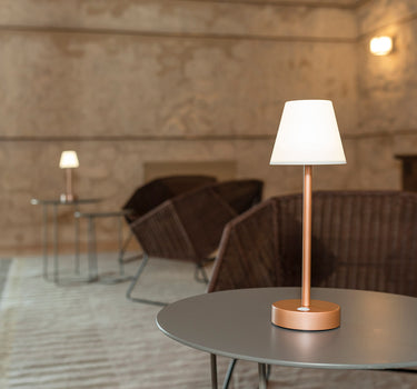 LÁMPARA DE MESA LOLA SLIM 30 | USO INTERIOR