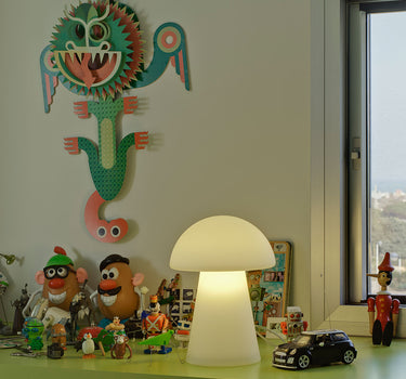 LÁMPARA DE MESA MAFALDA