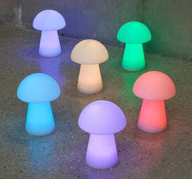 LÁMPARA DE MESA MAFALDA