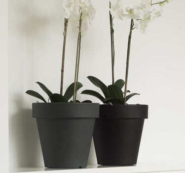 Macetero redondo de color MAGNOLIA 30