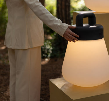 LÁMPARA PORTÁTIL SOLAR MARINO