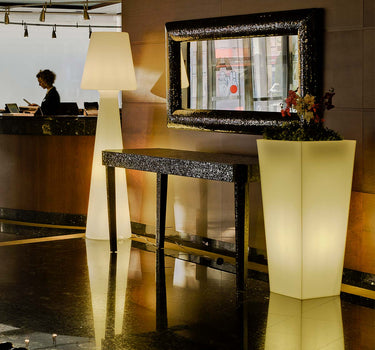 Macetero alto con luz MELISA 40