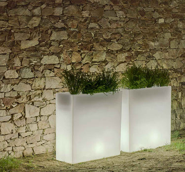 MACETERO RECTANGULAR JUNCO 80 LUZ