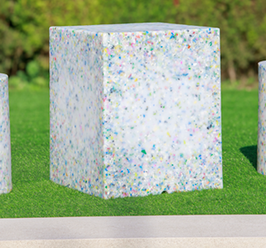 CIRCOOLAR Mesita Cuby Material Reciclado