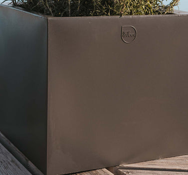 MACETERO CUADRADO DE COLOR NARCISO 35