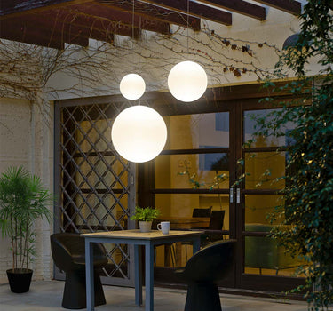 LÁMPARA COLGANTE ESFÉRICA CON BATERÍA RECARGABLE PIANETA