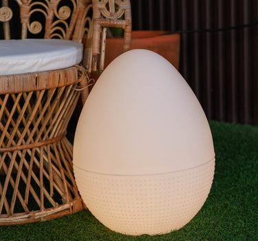 LÁMPARA EN FORMA DE HUEVO OVO