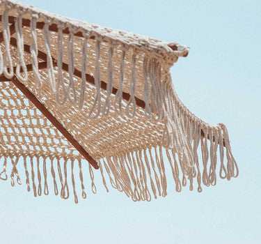 Sombrilla hecha de macramé BINIBECA para exterior ø210x229cm