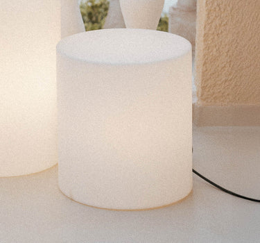 LÁMPARA DE PIE CILÍNDRICA TUBY