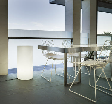 LÁMPARA DE PIE CILÍNDRICA TUBY