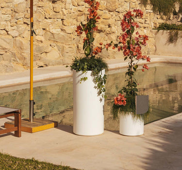 Macetero alto y redondo de color HORTENSIA 40 HIGH