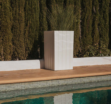 Macetero alto de color OLIVO HIGH