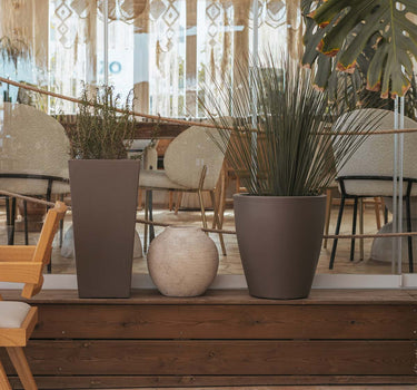 Macetero redondo de color VIOLETA 55