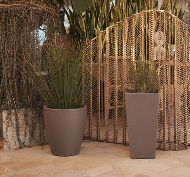 Macetero redondo de color VIOLETA 55